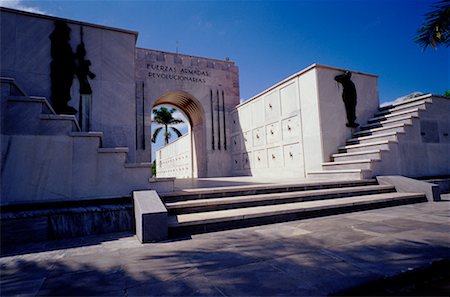 Necropolis Cristobal Colon Cemetery, Havana, Cuba Stock Photo - Premium Royalty-Free, Code: 600-02290042