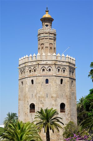 simsearch:700-01879862,k - Torre del Oro, Seville, Spain Stock Photo - Premium Royalty-Free, Code: 600-02290153