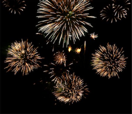 explosivo - Festival of Fire Canada Day Celebrations at Ontario Place, Toronto, Ontario, Canada Foto de stock - Sin royalties Premium, Código: 600-02347798