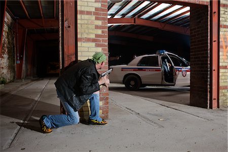 policier (homme) - Police Stand-off Photographie de stock - Premium Libres de Droits, Code: 600-02348088