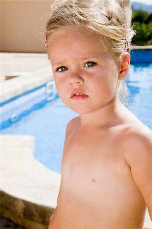 Portrait of Little Girl Foto de stock - Sin royalties Premium, Código: 600-02370998