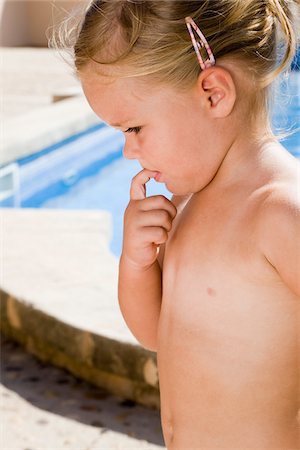 reflecting pool backyard - Portrait of Little Girl Stock Photo - Premium Royalty-Free, Code: 600-02370999