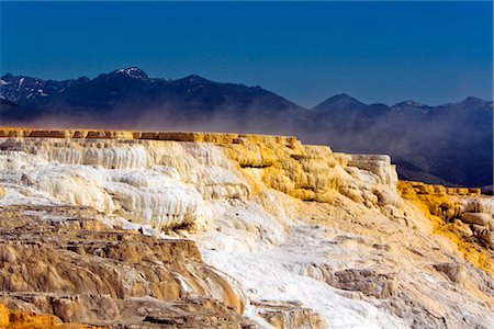 Mammoth Hot Springs, Parc National de Yellowstone, Wyoming, USA Photographie de stock - Premium Libres de Droits, Code: 600-02371410