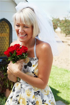 emotional canada - Portrait of Bride, Niagara Falls, Ontario, Canada Stock Photo - Premium Royalty-Free, Code: 600-02429046