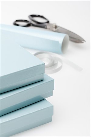 ribbon detail - Boxes and Wrapping Paper Stock Photo - Premium Royalty-Free, Code: 600-02463603