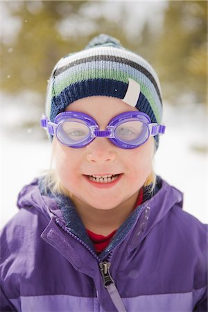 simsearch:600-02586066,k - Portrait de jeune fille, Breckenridge, Colorado, USA Photographie de stock - Premium Libres de Droits, Code: 600-02586077