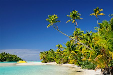 south pacific - Boat on Beach, One Foot Island, Aitutaki Lagoon, Aitutaki, Cook Islands Stock Photo - Premium Royalty-Free, Code: 600-02590642