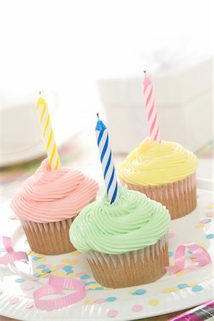 Cupcakes Photographie de stock - Premium Libres de Droits, Code: 600-02593765