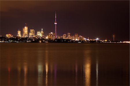 Toronto Skyline at Night, Ontario, Canada Foto de stock - Sin royalties Premium, Código: 600-02620669