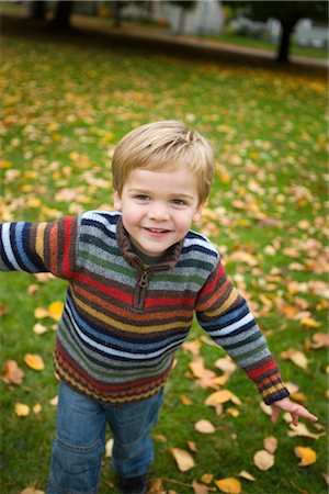 Little Boy in Park in Autumn, Portland, Oregon, USA Stock Photo - Premium Royalty-Free, Code: 600-02669332