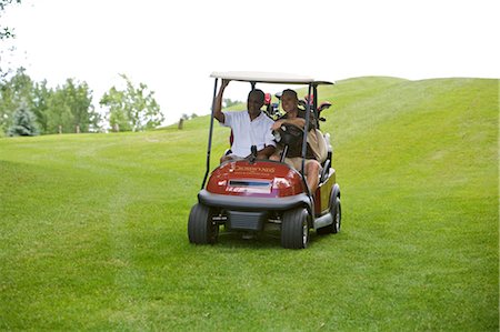 Men in Golf Cart, Burlington, Ontario, Canada Foto de stock - Sin royalties Premium, Código: 600-02670303