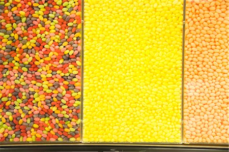 simsearch:600-02080622,k - Closeup of Bulk Candy in Supermarket Stock Photo - Premium Royalty-Free, Code: 600-02670631