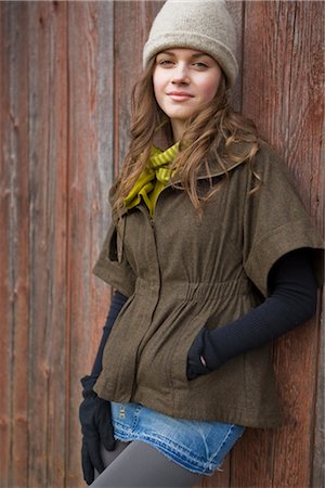 Portrait of Teenage Girl on a Farm in Hillsboro, Oregon, USA Foto de stock - Sin royalties Premium, Código: 600-02700690