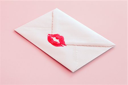 enveloppe - Envelope Sealed With a Kiss Foto de stock - Sin royalties Premium, Código: 600-02700982