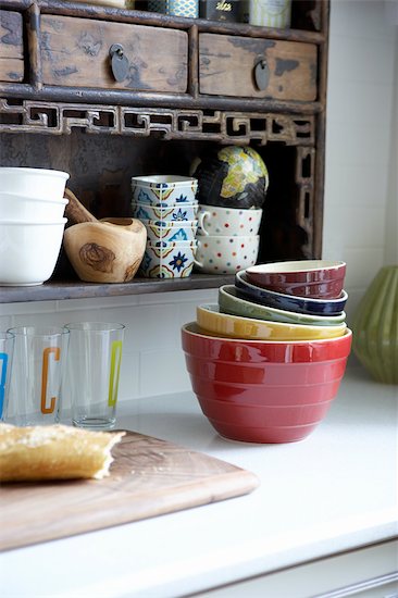 Bowls on Kitchen Counter Stock Photo - Premium Royalty-Free, Artist: Michael Alberstat, Image code: 600-02701251