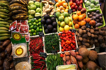 Stand de fruits et légumes, Barcelone, Catalogne, Espagne Photographie de stock - Premium Libres de Droits, Code: 600-02701292