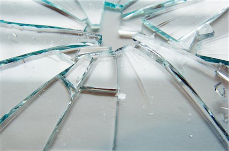 sharp - Broken Glass Stock Photo - Premium Royalty-Free, Code: 600-02738701