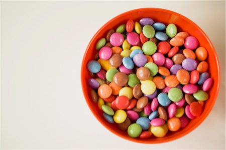 Bowl of Candy Stock Photo - Premium Royalty-Free, Code: 600-02756484