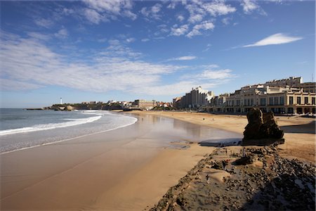 french city - Beach in Biarritz, Aquitaine, France Stock Photo - Premium Royalty-Free, Code: 600-02834041