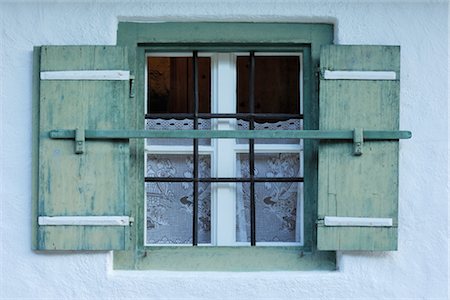 Old Window on Farmhouse, Berchtesgaden, Bavaria, Germany Stock Photo - Premium Royalty-Free, Code: 600-02860237
