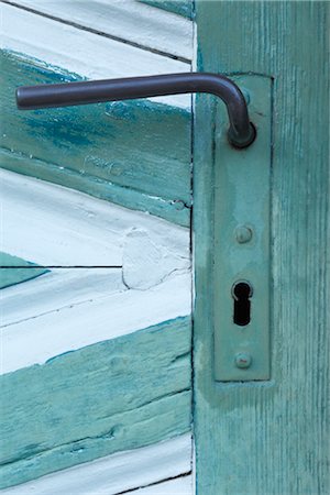 Close-up of Handle on Old Wooden Door, Berchtesgaden, Bavaria, Germany Foto de stock - Sin royalties Premium, Código: 600-02860239