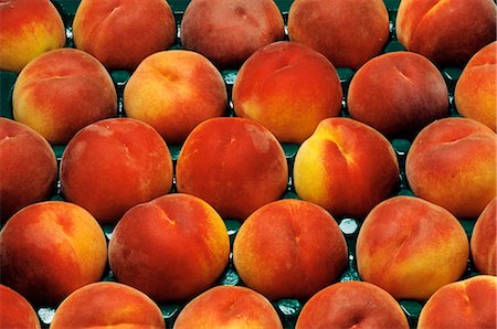 fresh peach - Peaches Stock Photo - Premium Royalty-Free, Code: 600-02885927