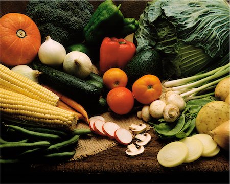 simsearch:6126-08635665,k - Variety of Vegetables Fotografie stock - Premium Royalty-Free, Codice: 600-02885938