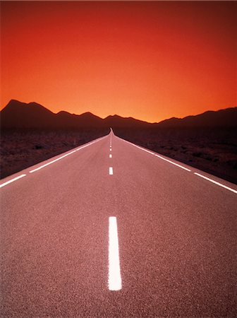 simsearch:600-02885932,k - Autoroute, coucher de soleil Photographie de stock - Premium Libres de Droits, Code: 600-02885942