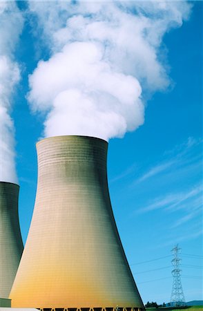 Brown Coal Power Station, Cooling Towers Stock Photo - Premium Royalty-Free, Code: 600-02886152