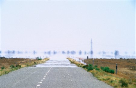 desert highways - Heat Haze over Highway Stock Photo - Premium Royalty-Free, Code: 600-02886409