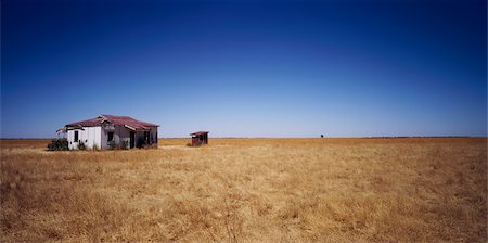 sécheresse - Ferme déserte sur plaine ouverte, Australie Photographie de stock - Premium Libres de Droits, Code: 600-02886446