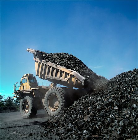 dump truck - Black Coal Mining, Dump Truck, Australia Foto de stock - Sin royalties Premium, Código: 600-02886709