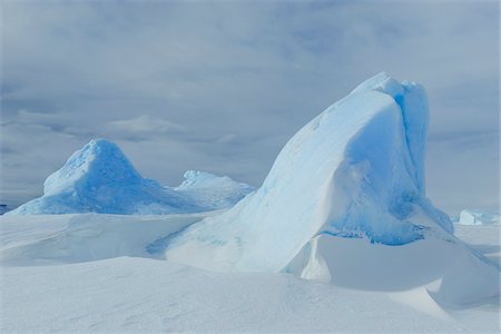 simsearch:700-03484598,k - Icebergs, Snow Hill Island, Antarctic Peninsula, Antarctica Fotografie stock - Premium Royalty-Free, Codice: 600-02886981
