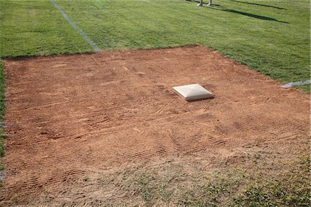 First Base on Baseball Diamond Foto de stock - Sin royalties Premium, Código: 600-02912276