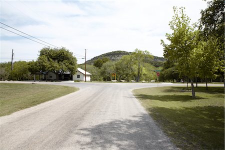 diverging road - Fork in the Road, Sattler, Texas, USA Foto de stock - Sin royalties Premium, Código: 600-02912278