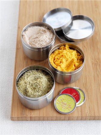 Tins of Seasoning Salts Stock Photo - Premium Royalty-Free, Code: 600-02913087