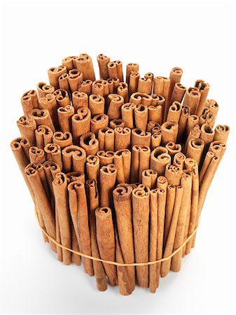 smelling spices - Cinnamon Sticks Stock Photo - Premium Royalty-Free, Code: 600-02957573