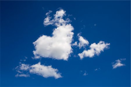 Heart Shaped Cloud Foto de stock - Sin royalties Premium, Código: 600-03003458