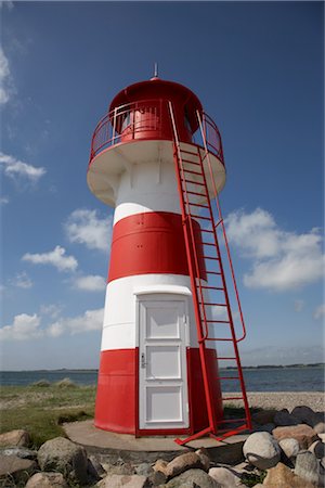 simsearch:700-02371544,k - Lighthouse at Grisetaodde, Midtjylland, Jylland, Denmark Stock Photo - Premium Royalty-Free, Code: 600-03003535