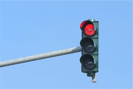 road signals - Traffic Light, Frankfurt, Hesse, Germany Stock Photo - Premium Royalty-Free, Code: 600-03017039