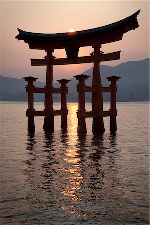 daryl benson not people not animal not city not church not market not temple - Torii Gate, Itsukushima Shrine, Itsukushima, Hatsukaichi, Hiroshima Prefecture, Japan Stock Photo - Premium Royalty-Free, Code: 600-03152246