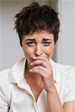 simsearch:600-02883271,k - Portrait of Woman Crying Foto de stock - Sin royalties Premium, Código: 600-03152504