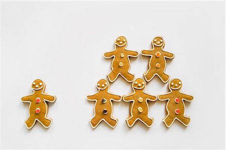 simsearch:6102-08480849,k - Gingerbread Men Foto de stock - Sin royalties Premium, Código: 600-03171568