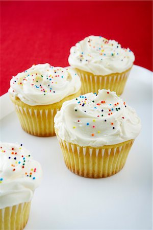 simsearch:600-05560304,k - Cupcakes Foto de stock - Sin royalties Premium, Código: 600-03194968