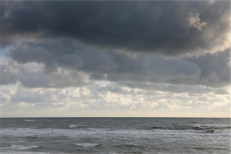 storm cloud - Rantum, Sylt, North Frisian Islands, Nordfriesland, Schleswig-Holstein, Germany Stock Photo - Premium Royalty-Free, Code: 600-03210262