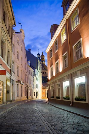 riga - Street, Old Town, Riga, Riga District, Latvia Foto de stock - Sin royalties Premium, Código: 600-03229843