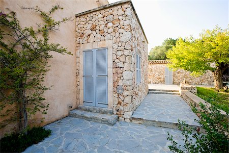 Home Exterior Photographie de stock - Premium Libres de Droits, Code: 600-03244026