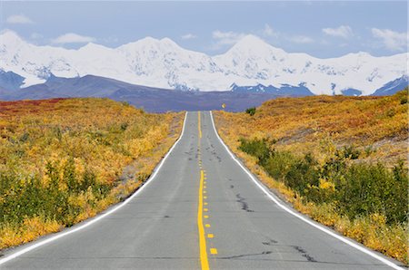 straßenmitte - Denali Highway und Alaska Range, Alaska, USA Stockbilder - Premium RF Lizenzfrei, Bildnummer: 600-03240615