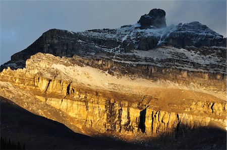 simsearch:841-08438786,k - Winston Churchill Range, Jasper National Park, Alberta, Canada Foto de stock - Sin royalties Premium, Código: 600-03240686