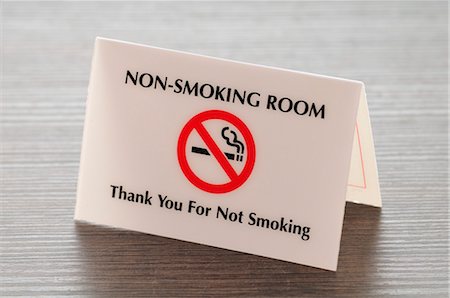 No Smoking Sign Foto de stock - Sin royalties Premium, Código: 600-03284189